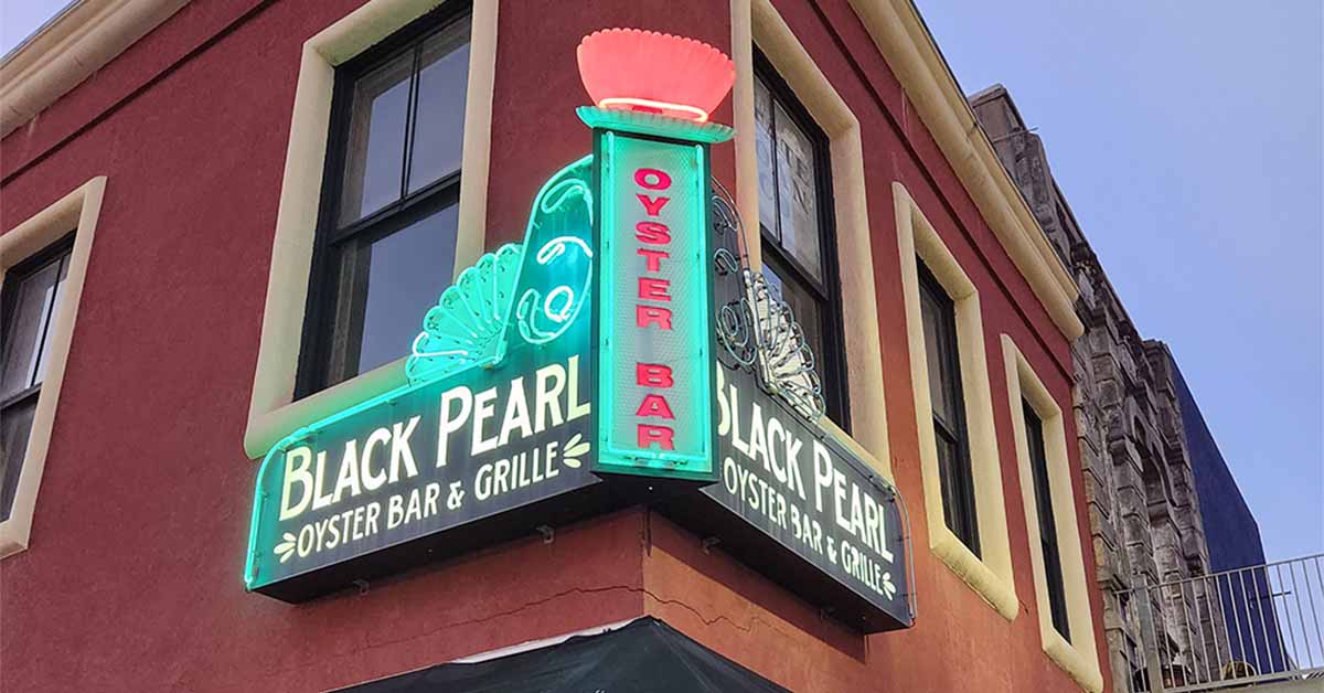 The Black Pearl Oyster Bar Stay Galveston